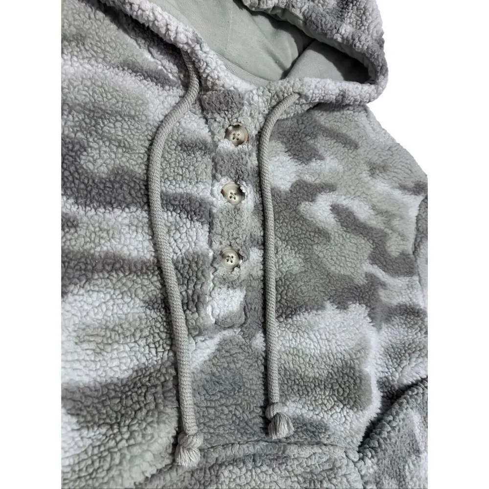 Maurices Camouflage Fleece Lined Hooded Jacket Women’s Size M